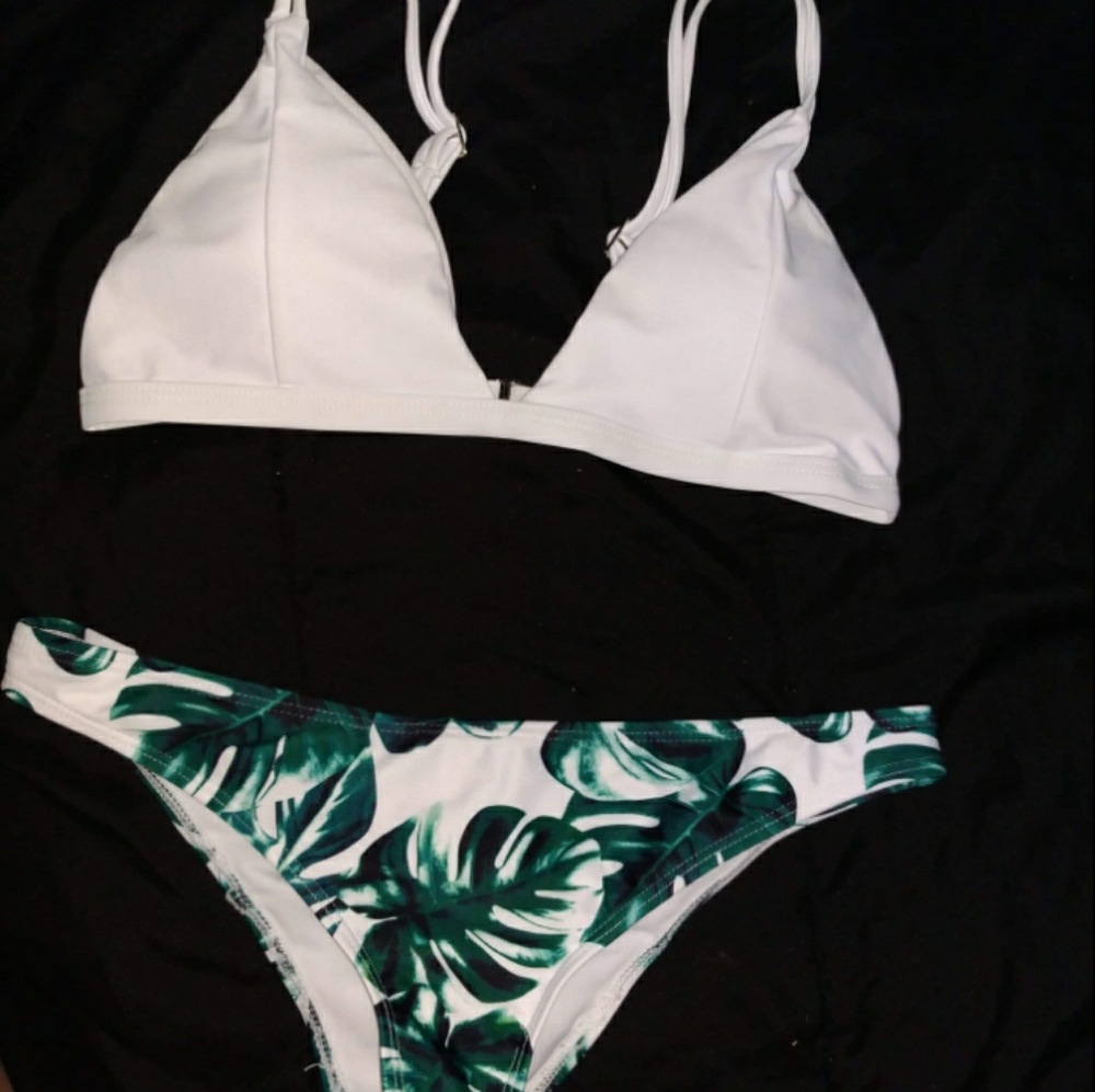 Bathing suit